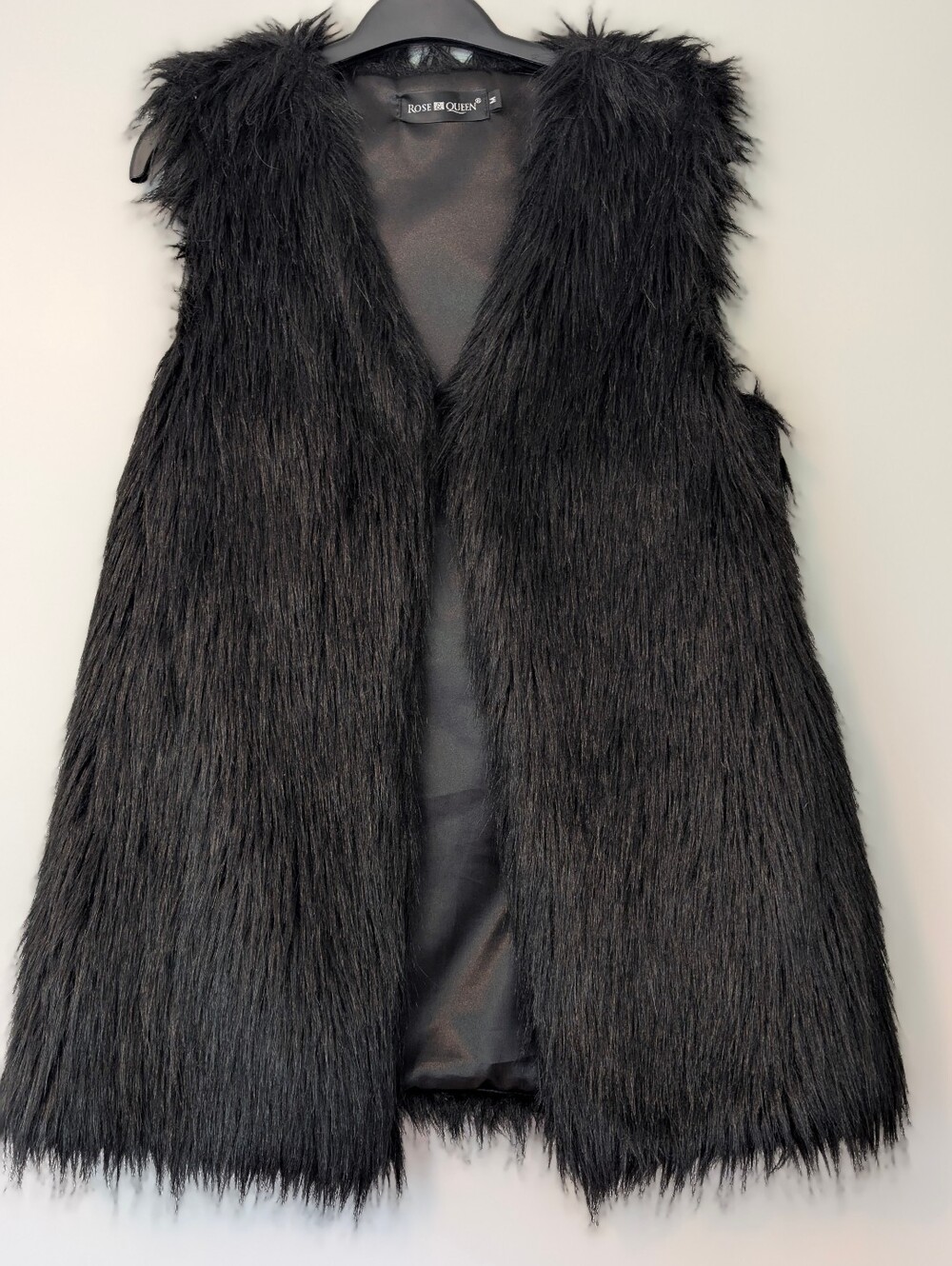 Rose& Queen Black Faux Fur Long Vest - Picture 2 of 6